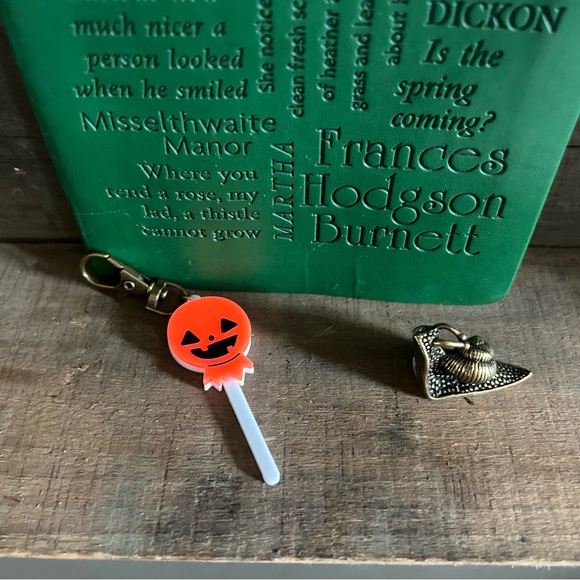 Other - NWT Halloween lollipop keychain.